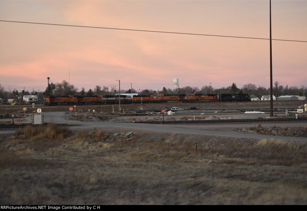 MRL 4302/BNSF 8517/6218/2607/9745